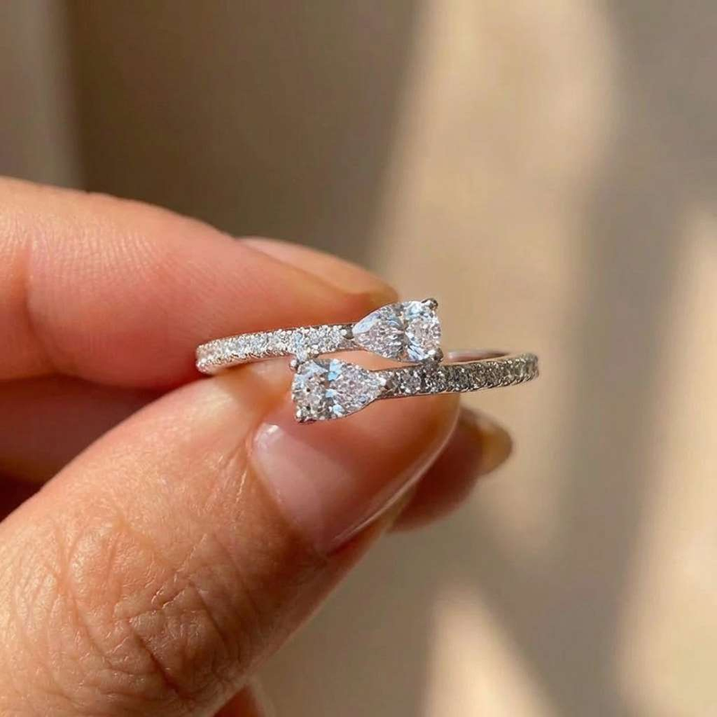 Wedding Z - 925 スターリングシルバー明るいジルコニア指輪女性アクセサリー婚約式用ファッション可憐でシックなウェディングジュエリー