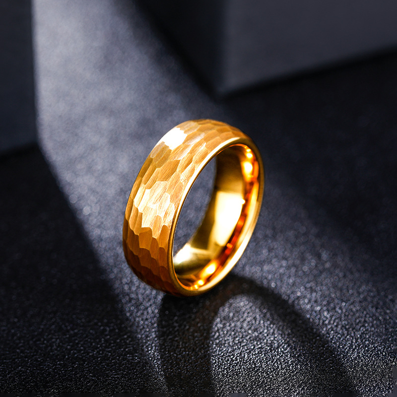 ハンマー多面チタンリング男性女性のための黒つや消しステンレス - Wedding Zone のレビューと価格